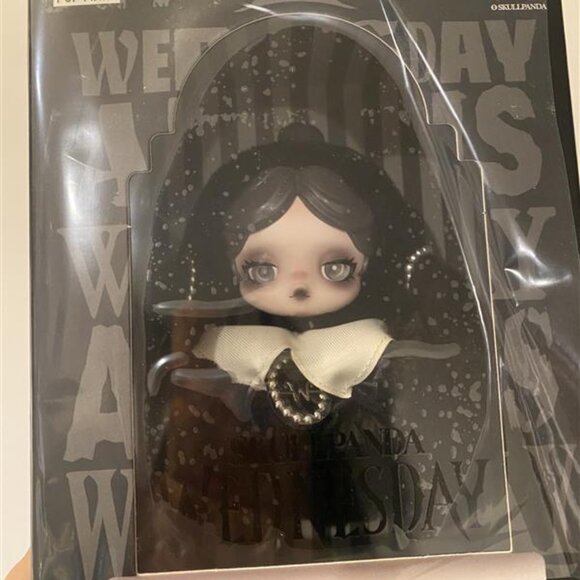 Skullpanda x Wednesday Classic Edition Limited Edition Special Collaboration New - Picture 4 of 4